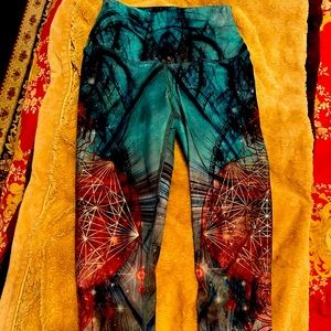 EVCR leggings worn once. In great condition. XS